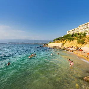 Aparthotel Castrum Novum Hotel