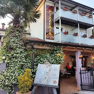 Laco De Pelagius Bed & Breakfast